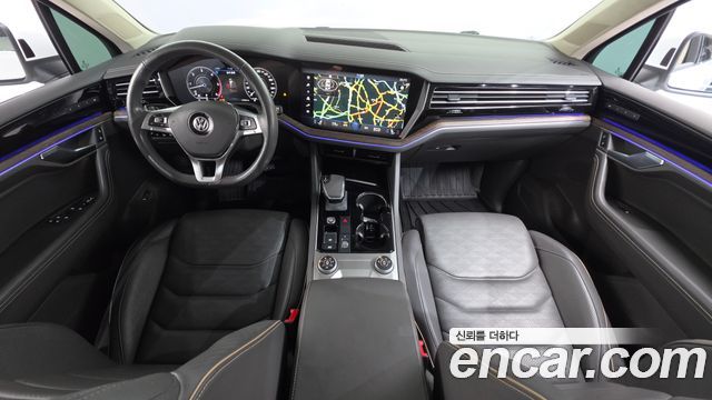 Volkswagen Touareg (III) 3.0 TDI Prestige 2020 — фото 7