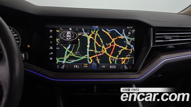 Volkswagen Touareg (III) 3.0 TDI Prestige 2020 — фото 12
