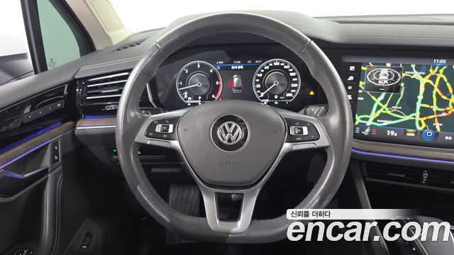 Volkswagen Touareg (III) 3.0 TDI Prestige 2020 — фото 13