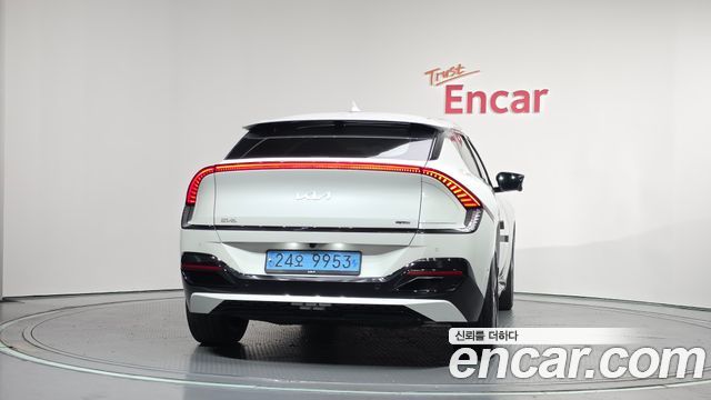 Kia EV6 Long Range GT Line 2023 — фото 4