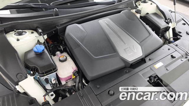 Kia EV6 Long Range GT Line 2023 — фото 6