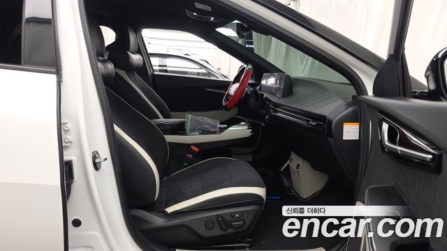 Kia EV6 Long Range GT Line 2023 — фото 11