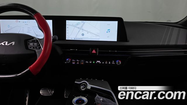 Kia EV6 Long Range GT Line 2023 — фото 14