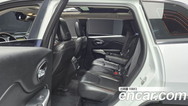 Jeep Cherokee (KL) 2.4 Longitude AWD 2017 — фото 12