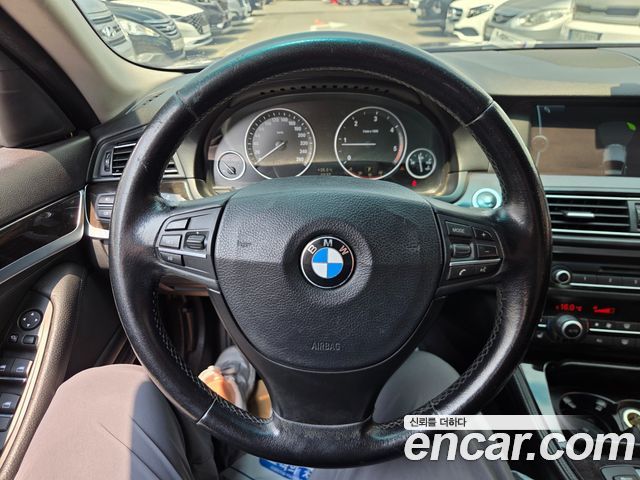BMW 5 Series (F10) 520d 2011 — фото 10