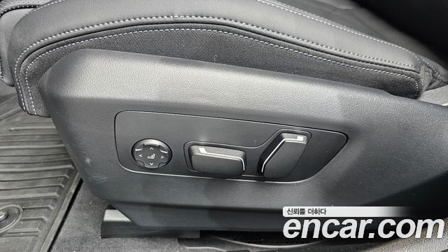 BMW 5 Series (G60) 520i Special Edition 2026 — фото 31