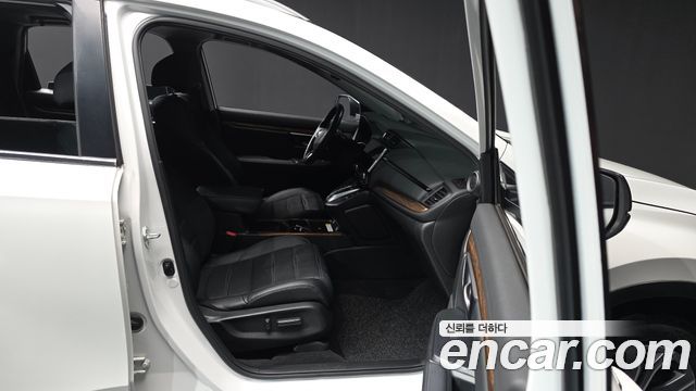 Honda CR-V (V) 2.0 Hybrid Touring 4WD 2022 — фото 11