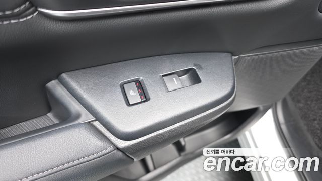 Honda CR-V (V) 2.0 Hybrid Touring 4WD 2022 — фото 18