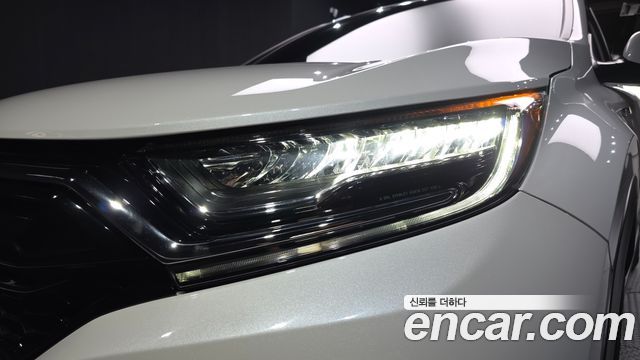 Honda CR-V (V) 2.0 Hybrid Touring 4WD 2022 — фото 22