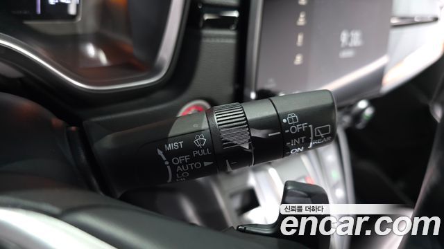 Honda CR-V (V) 2.0 Hybrid Touring 4WD 2022 — фото 31