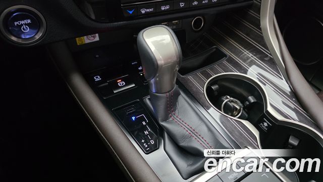 Lexus RX450h (IV) Executive 2021 — фото 9