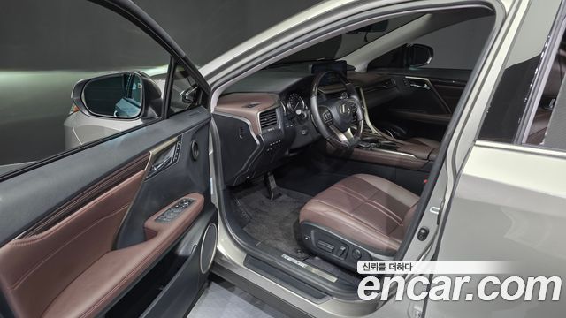 Lexus RX450h (IV) Executive 2021 — фото 10