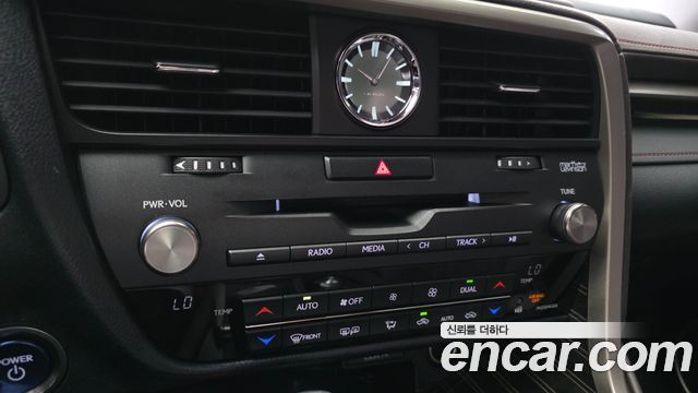 Lexus RX450h (IV) Executive 2021 — фото 20