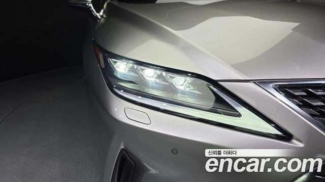 Lexus RX450h (IV) Executive 2021 — фото 22
