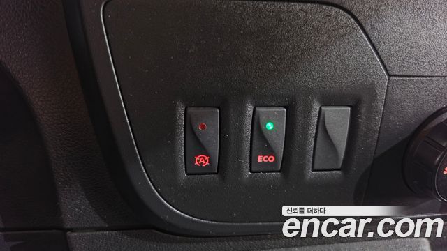 Renault Korea Master 2.3 Van S 2019 — фото 11