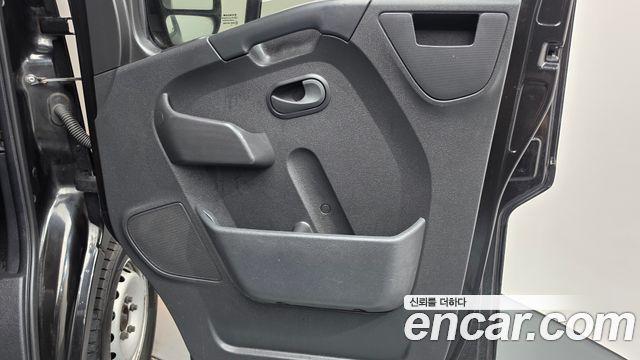 Renault Korea Master 2.3 Van S 2019 — фото 24