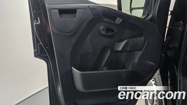Renault Korea Master 2.3 Van S 2019 — фото 25