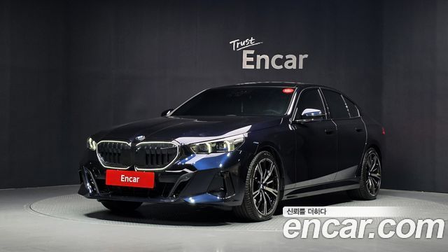 BMW 5 Series (G60) 530i xDrive M Sport 2026 — фото 1