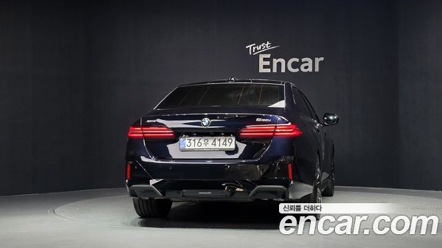 BMW 5 Series (G60) 530i xDrive M Sport 2026 — фото 4