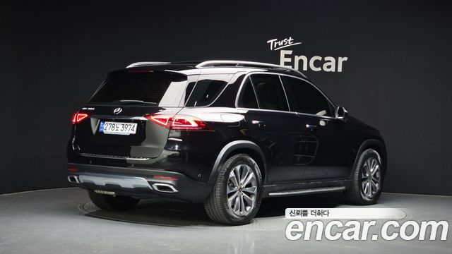 Mercedes-Benz GLE-Class (W167) GLE300d 4MATIC 2023 — фото 2