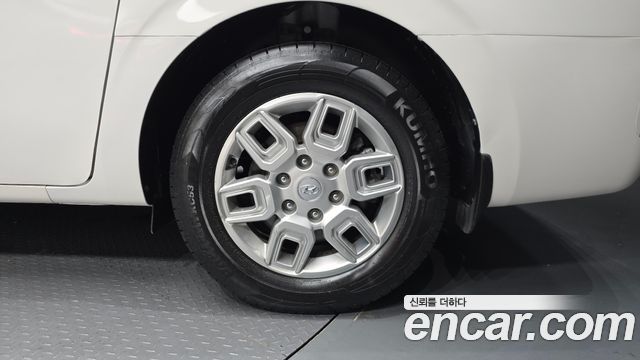 Hyundai Staria 4WD Tourer 9-Seater Modern 2023 — фото 5