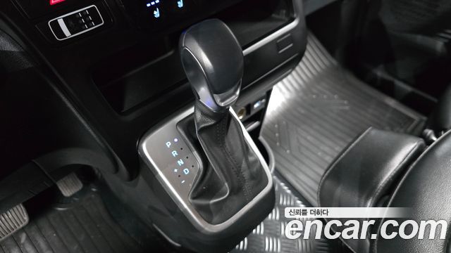Hyundai Staria 4WD Tourer 9-Seater Modern 2023 — фото 9