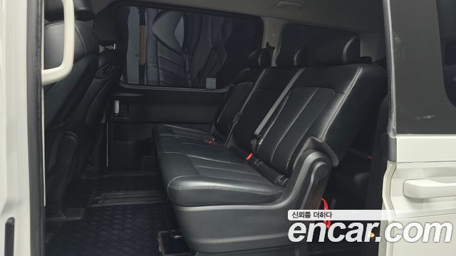 Hyundai Staria 4WD Tourer 9-Seater Modern 2023 — фото 11