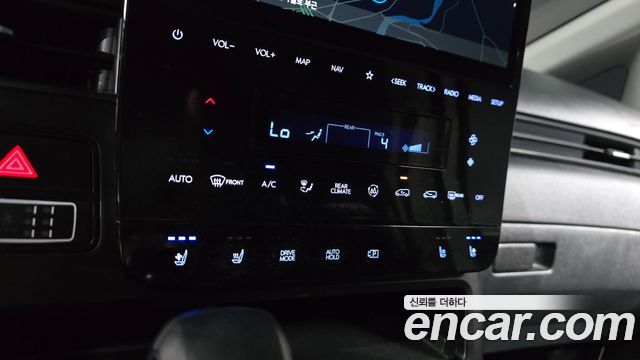 Hyundai Staria 4WD Tourer 9-Seater Modern 2023 — фото 18