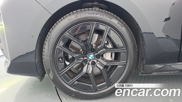 BMW i7 (G70) eDrive 50 M Sport 2024 — фото 5
