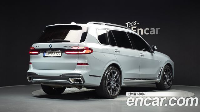 BMW X7 (G07) xDrive 40i M Sport 6STR 2024 — фото 2