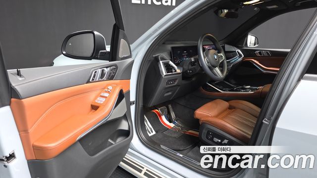 BMW X7 (G07) xDrive 40i M Sport 6STR 2024 — фото 10