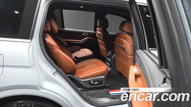 BMW X7 (G07) xDrive 40i M Sport 6STR 2024 — фото 12