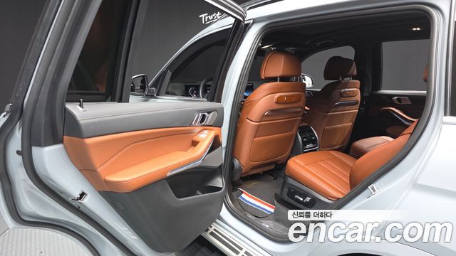 BMW X7 (G07) xDrive 40i M Sport 6STR 2024 — фото 26