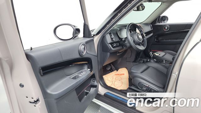 MINI Cooper Countryman Classic 2nd 2024 — фото 10