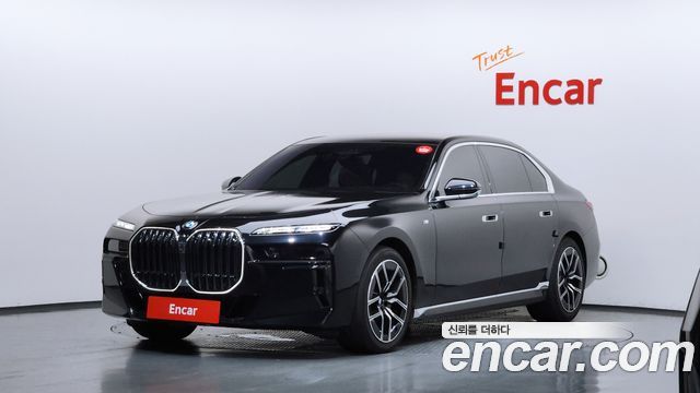 BMW 7 Series (G70) 740d xDrive M Sport 2025 — фото 1