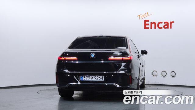 BMW 7 Series (G70) 740d xDrive M Sport 2025 — фото 4