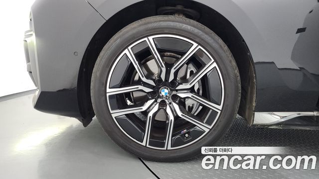 BMW 7 Series (G70) 740d xDrive M Sport 2025 — фото 5