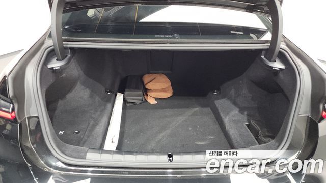 BMW 7 Series (G70) 740d xDrive M Sport 2025 — фото 18