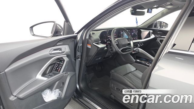 Audi Q5 (80A) 40 TFSI Quattro S Line 2025 — фото 10