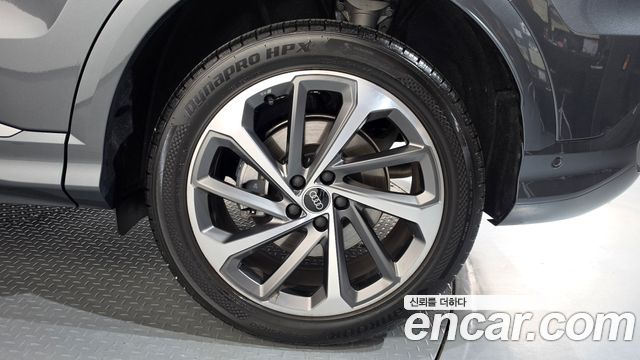 Audi Q5 (80A) 40 TFSI Quattro S Line 2025 — фото 21
