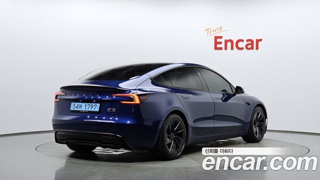 Tesla Model 3 Performance AWD 2024 — фото 2