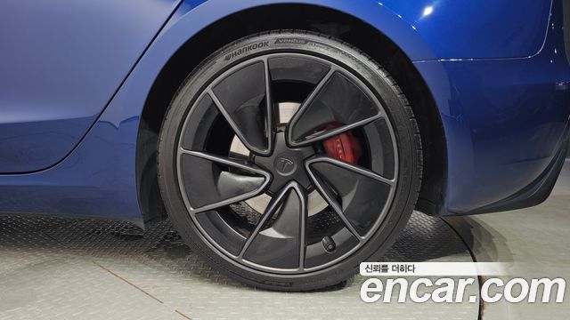Tesla Model 3 Performance AWD 2024 — фото 21