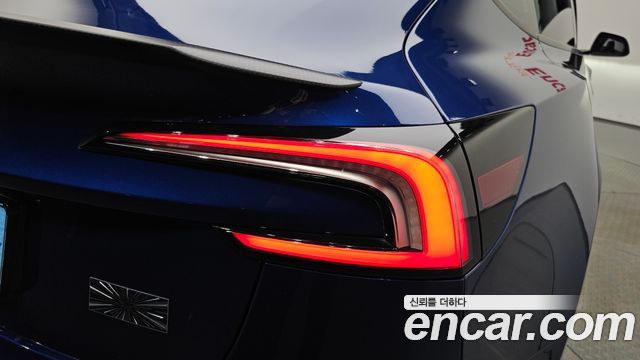 Tesla Model 3 Performance AWD 2024 — фото 23