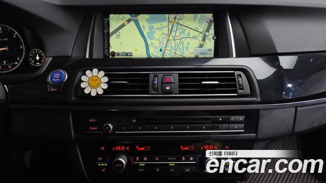 BMW 5 Series (F10) 520d xDrive M Aero Dynamic 2016 — фото 14
