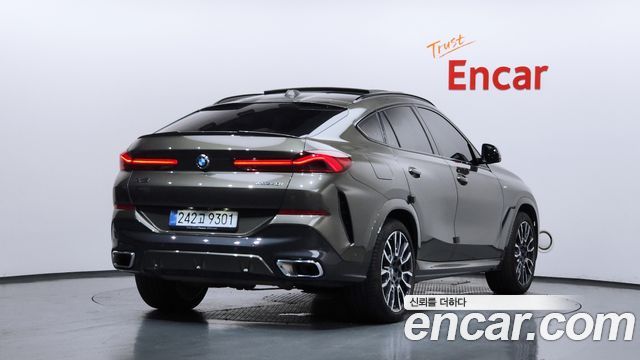 BMW X6 (G06) xDrive40i M Sport 2024 — фото 2