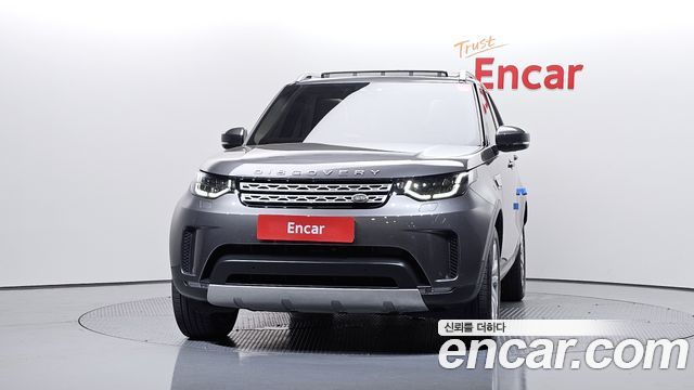 Land Rover Discovery 5 3.0 TD6 HSE 2017 — фото 3