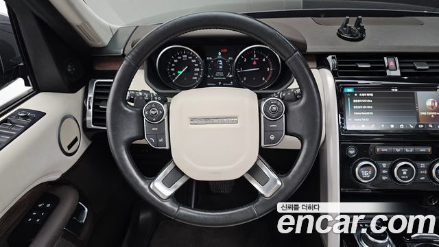 Land Rover Discovery 5 3.0 TD6 HSE 2017 — фото 14