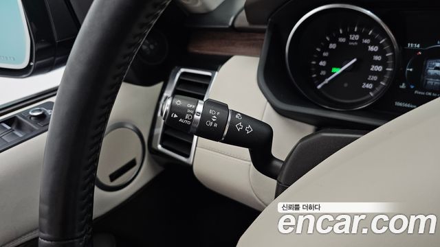 Land Rover Discovery 5 3.0 TD6 HSE 2017 — фото 19