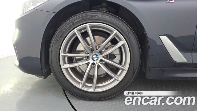 BMW 5 Series (G30) 520d xDrive M Sport Package Plus 2018 — фото 5