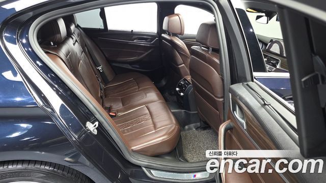 BMW 5 Series (G30) 520d xDrive M Sport Package Plus 2018 — фото 12